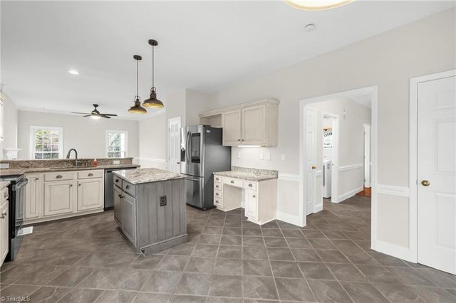 2304 Bayleaf Court, Greensboro, NC 27455