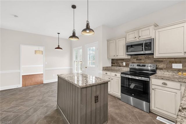 2304 Bayleaf Court, Greensboro, NC 27455