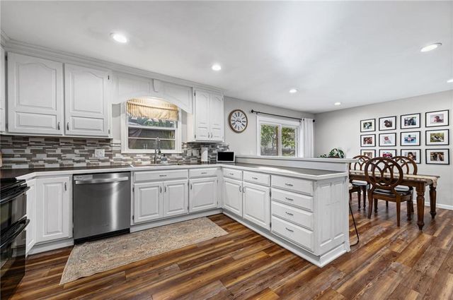 6015 Alden Street, Shawnee, KS 66216