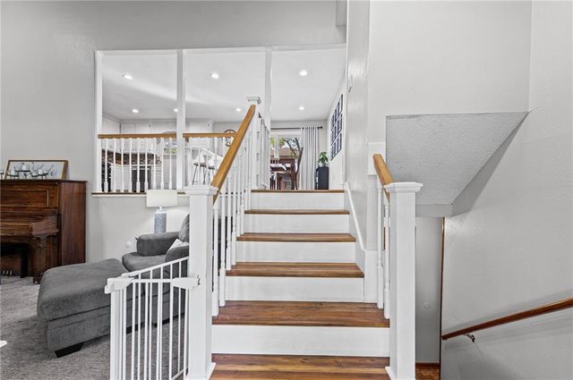 6015 Alden Street, Shawnee, KS 66216