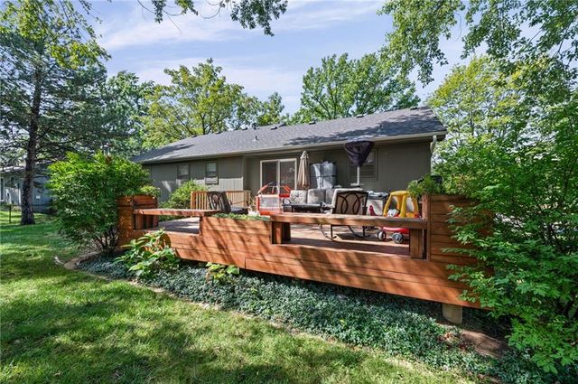 6015 Alden Street, Shawnee, KS 66216