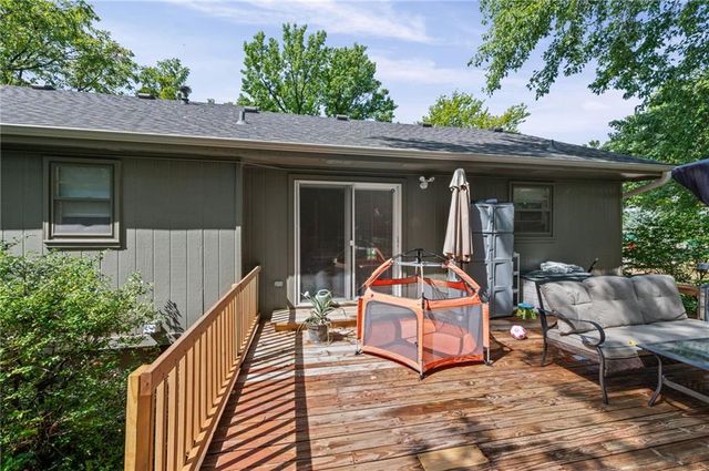 6015 Alden Street, Shawnee, KS 66216