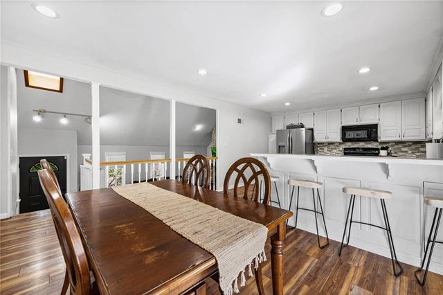 6015 Alden Street, Shawnee, KS 66216