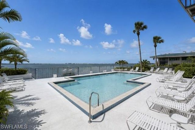 3350 Key DR 701, North Fort Myers, FL 33903