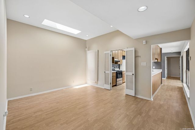 1531 VISTA HILL ST, San Antonio, TX 78213