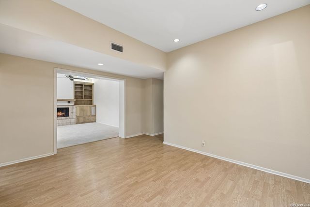 1531 VISTA HILL ST, San Antonio, TX 78213