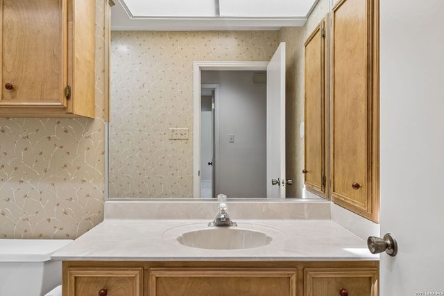 1531 VISTA HILL ST, San Antonio, TX 78213