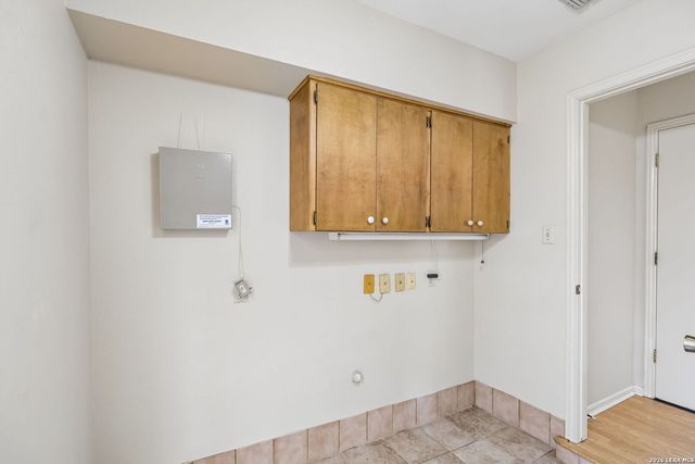 1531 VISTA HILL ST, San Antonio, TX 78213