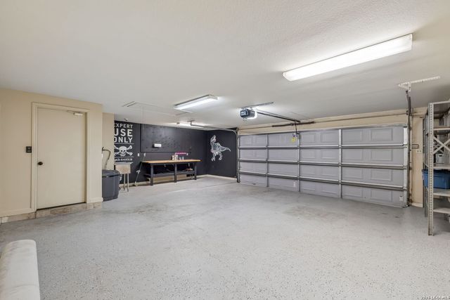 1531 VISTA HILL ST, San Antonio, TX 78213
