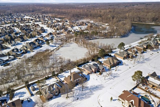 1831 GROVEWAY DR, Germantown, TN 38139