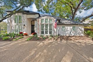 5823 Flintshire Lane, Dallas, TX 75252