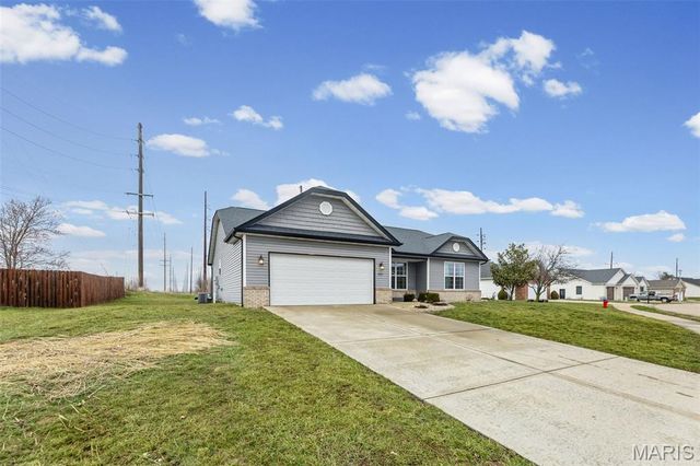 432 Mockingbird Lane, Waterloo, IL 62298