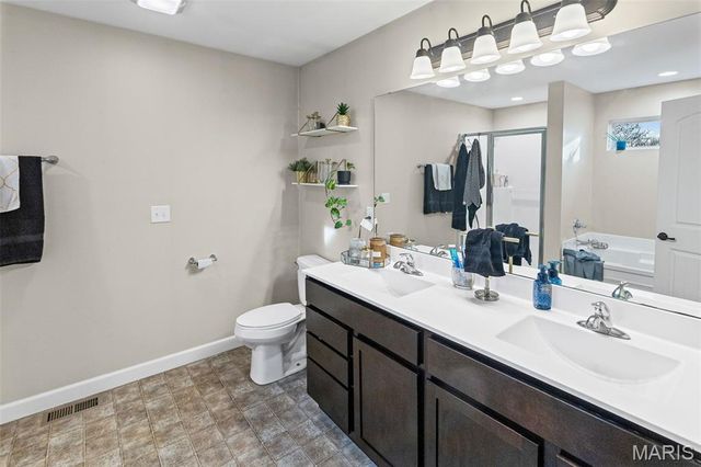 432 Mockingbird Lane, Waterloo, IL 62298