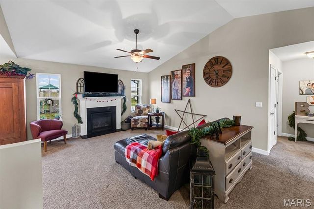 432 Mockingbird Lane, Waterloo, IL 62298