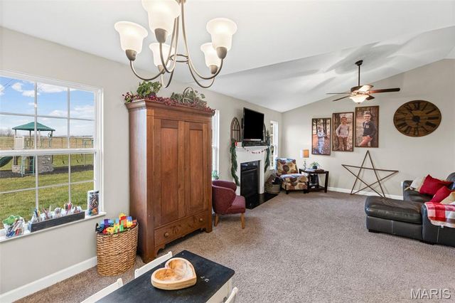 432 Mockingbird Lane, Waterloo, IL 62298