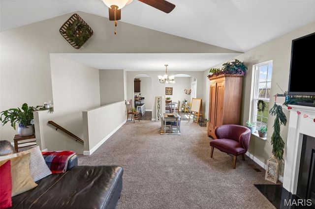 432 Mockingbird Lane, Waterloo, IL 62298