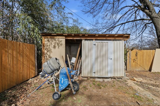 2018 N Delaware Place, Tulsa, OK 74110