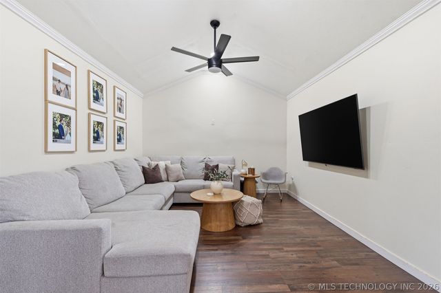 2018 N Delaware Place, Tulsa, OK 74110