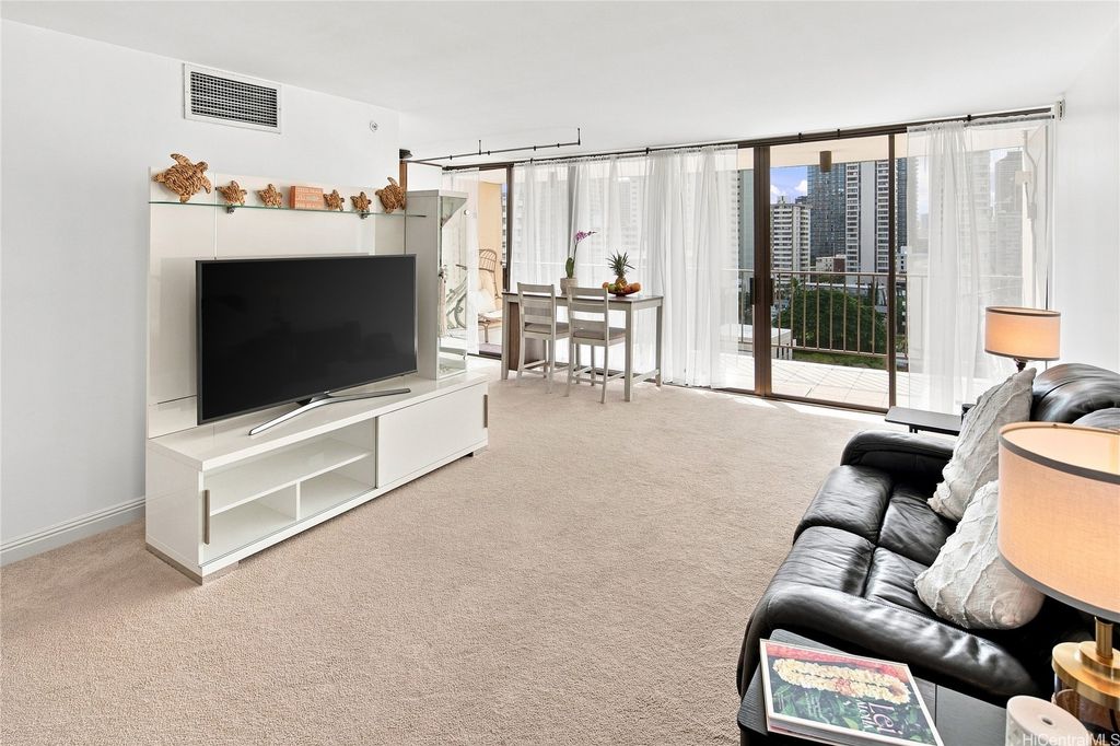 250 Ohua Avenue 9C, Honolulu, HI 96815