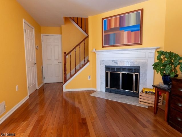 37 Boston Ct, Newark City, NJ 07103