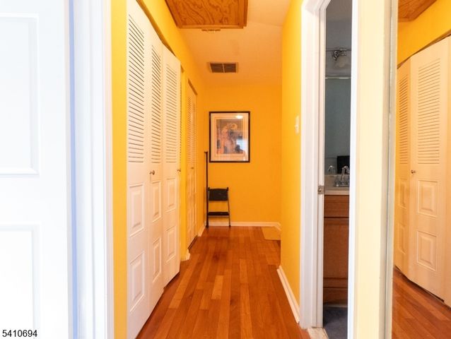 37 Boston Ct, Newark City, NJ 07103