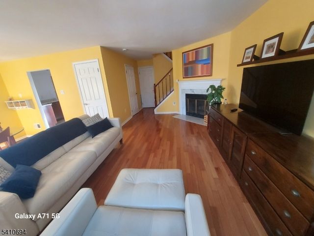 37 Boston Ct, Newark City, NJ 07103