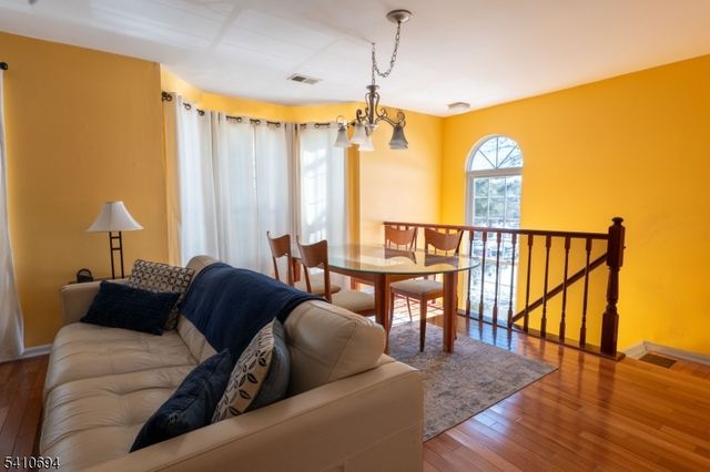 37 Boston Ct, Newark City, NJ 07103