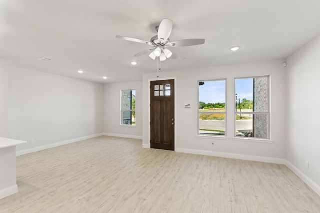 1983 Gentle Oak Trail, Corinth, TX 76210