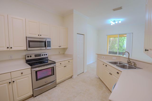 5733 NW 119th Drive, Coral Springs, FL 33076