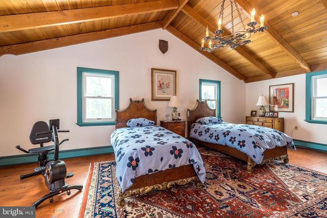 23 LILY VALLEY RD, Erwinna, PA 18920