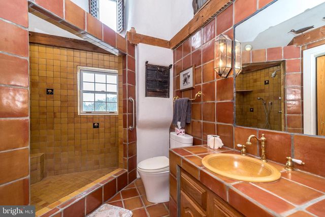 23 LILY VALLEY RD, Erwinna, PA 18920