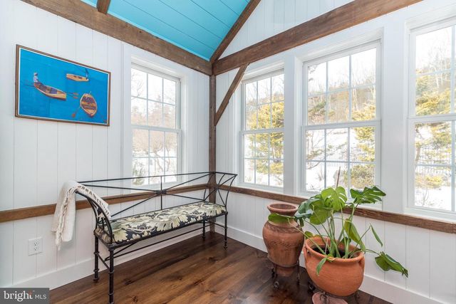 23 LILY VALLEY RD, Erwinna, PA 18920