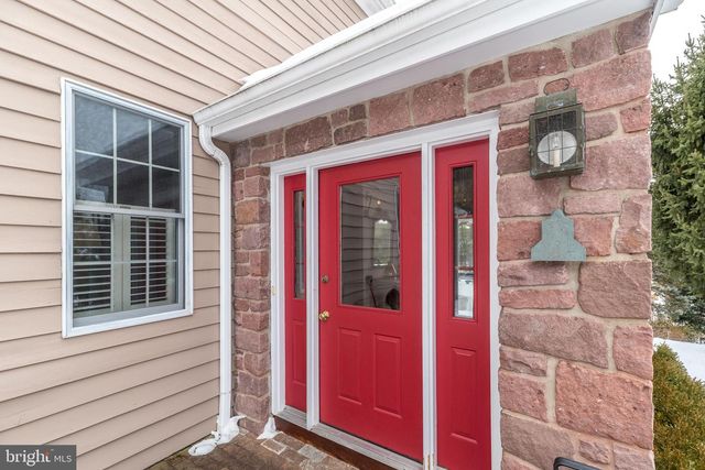 23 LILY VALLEY RD, Erwinna, PA 18920