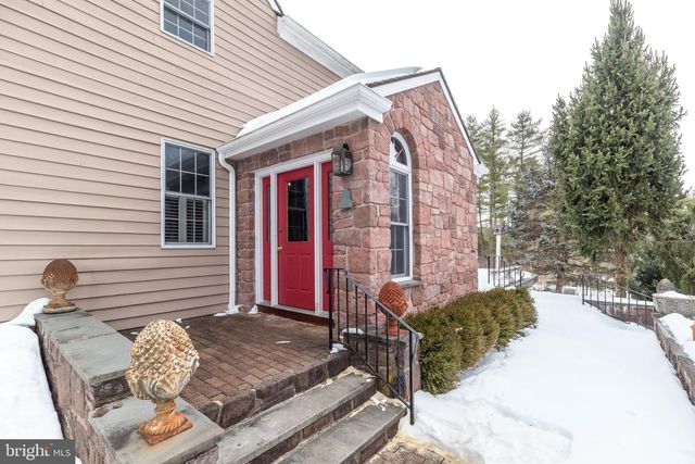 23 LILY VALLEY RD, Erwinna, PA 18920