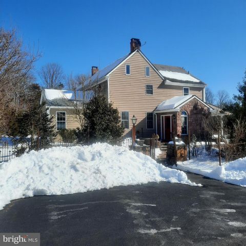 23 LILY VALLEY RD, Erwinna, PA 18920