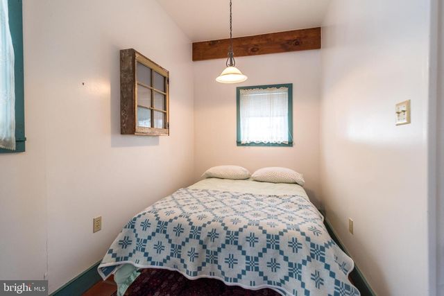 23 LILY VALLEY RD, Erwinna, PA 18920