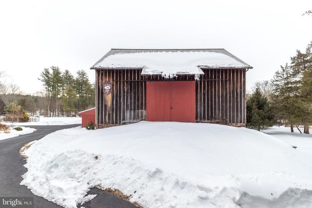 23 LILY VALLEY RD, Erwinna, PA 18920