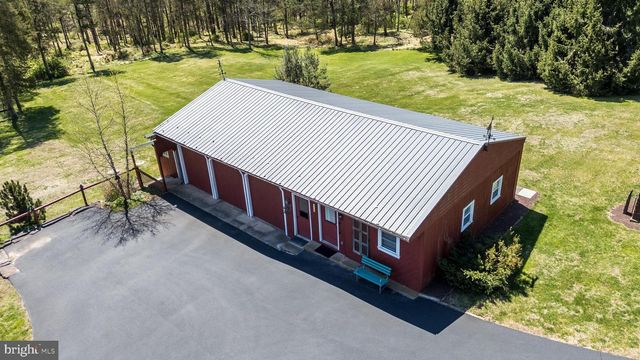 23 LILY VALLEY RD, Erwinna, PA 18920