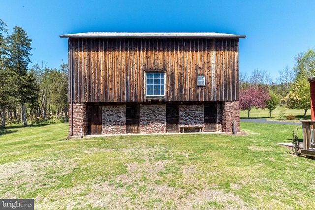 23 LILY VALLEY RD, Erwinna, PA 18920