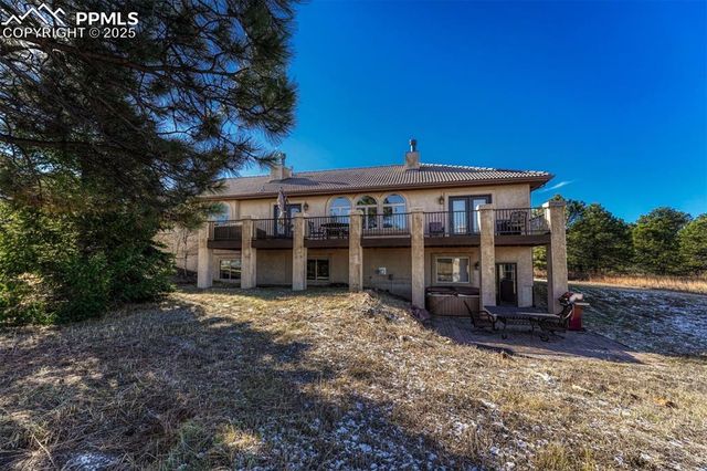 18560 Woodhaven Drive, Colorado Springs, CO 80908