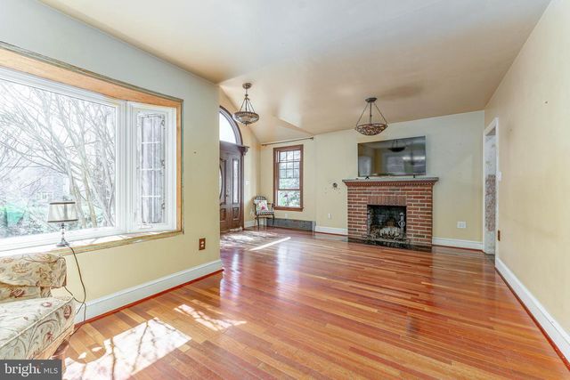 537 RED FOX LN, Wayne, PA 19087