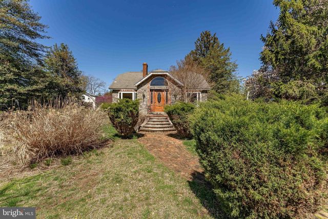 537 RED FOX LN, Wayne, PA 19087