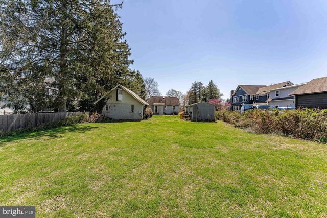 537 RED FOX LN, Wayne, PA 19087
