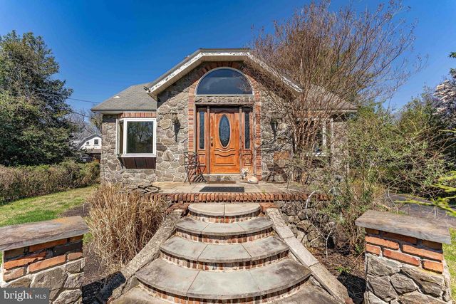 537 RED FOX LN, Wayne, PA 19087