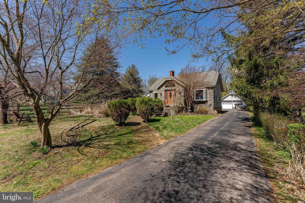 537 RED FOX LN, Wayne, PA 19087
