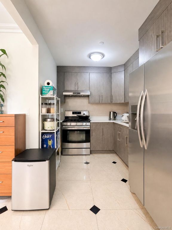 8616 21st Avenue 3H, Brooklyn, NY 11214 — photo 5