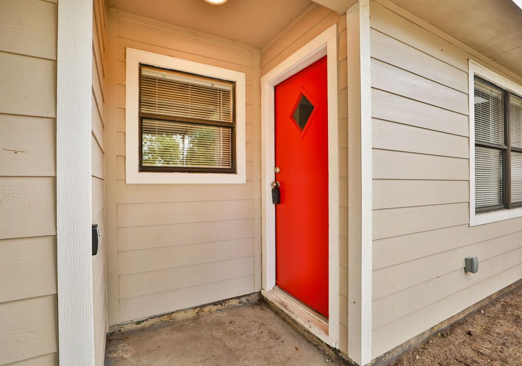 718 Champs Street, Channelview, TX 77530