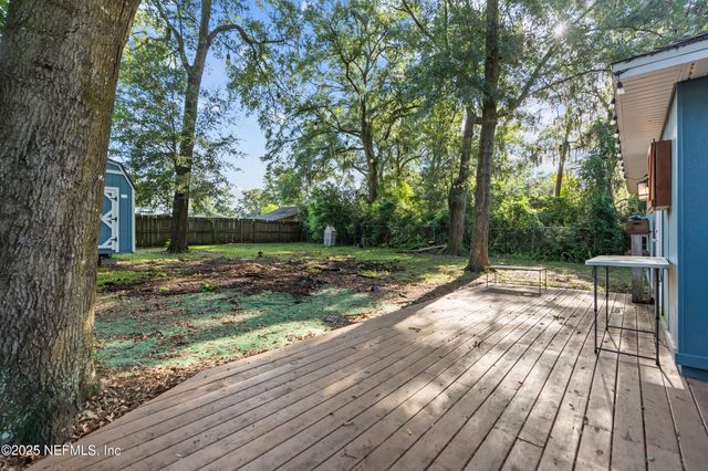 10621 OAK CREST Drive, Jacksonville, FL 32225