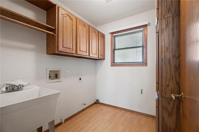 401 N East Street, Caney, KS 67333