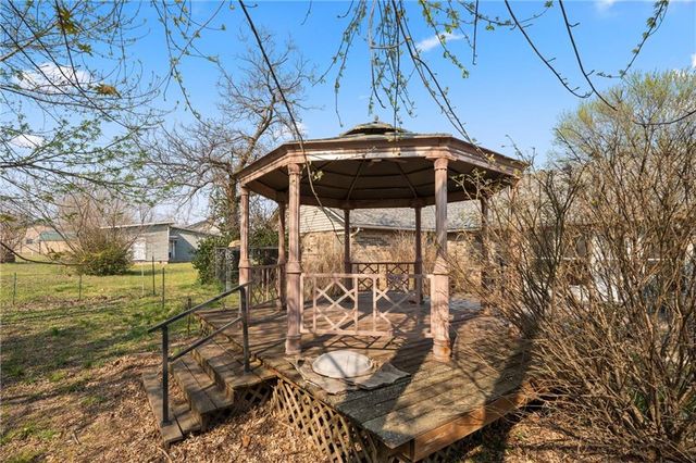 401 N East Street, Caney, KS 67333